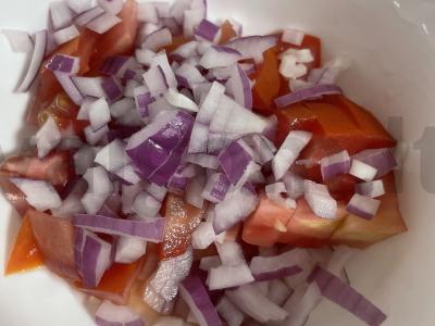 Salotas su pistacijomis ir pomidoru „Kaimiškas“ Žingsnis 2