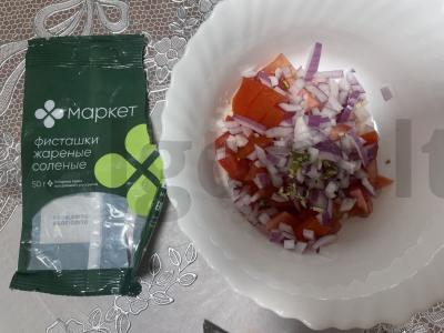 Salotas su pistacijomis ir pomidoru „Kaimiškas“ Žingsnis 3