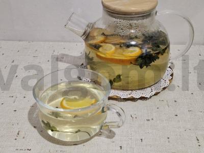 Arbata su mėtomis ir citrusiniais vaisiais pagrindine nuotrauka