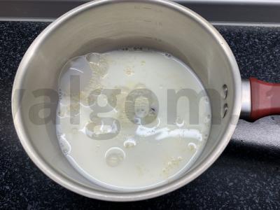 Manų košė su bananais ir džiovintais vaisiais Žingsnis 2