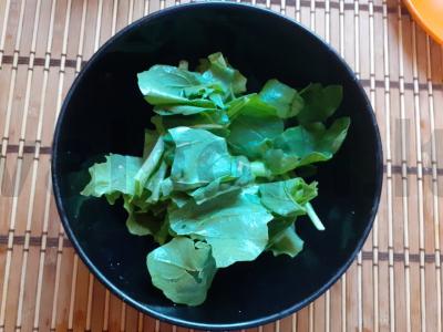 Daržovių salotas su alyvuogėmis ir rukola Žingsnis 1