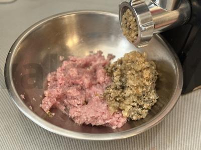 Kotletai su pievagrybiais pietums Žingsnis 4