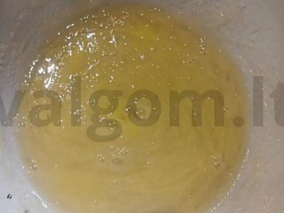 Riešutai su kondensuotu pienu arbatai Žingsnis 1