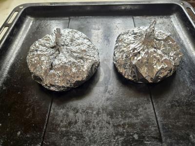 Kiauliena folijoje su mėsa ir sūriu Žingsnis 6