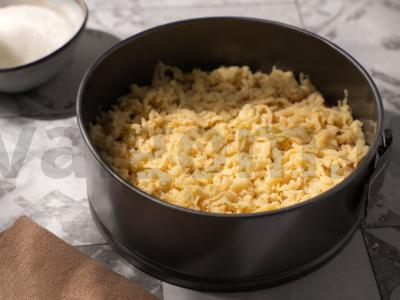 Tarkuotas pyragas su braškių uogiene Žingsnis 6