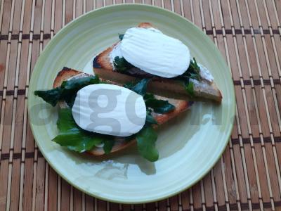 Brusketa su mocarela, rukola ir varškės sūriu Žingsnis 5