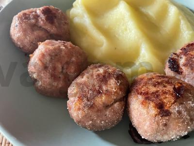 Kotletai džiūvėsėliuose pagrindine nuotrauka