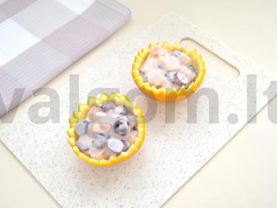 Vaisių salotos su vynuogėmis apelsine Žingsnis 5