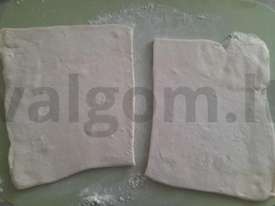 Sluoksniuotos bandelės su šokoladiniu sviestu ir kondensuotu pienu Žingsnis 4