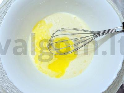 Minkšti vafliai su pienu ir aguonomis Žingsnis 2