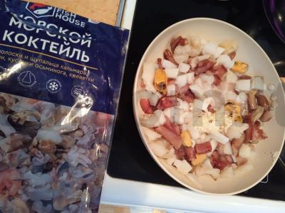 Makaronai su jūros gėrybėmis pietums Žingsnis 3