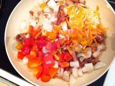 Makaronai su jūros gėrybėmis pietums Žingsnis 4