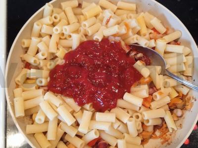 Makaronai su jūros gėrybėmis pietums Žingsnis 6