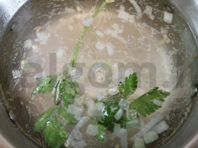 Špinatų sriuba su kiaušinių makaronais Žingsnis 5