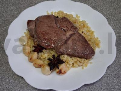 Jautienos steikas su anyžiais ir bulguro garnyru Žingsnis 5