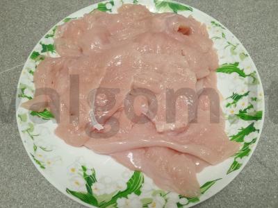 Vištienos krūtinėlės kotletai sūrio paniravime Žingsnis 1