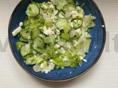 Salotas „Žalias“ su mocarela ir kiaušiniu Žingsnis 6