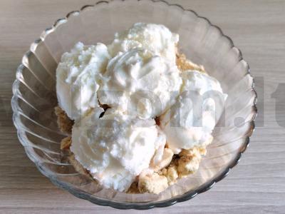 Ledų desertas su aviečių uogiene ir pistacijomis Žingsnis 5