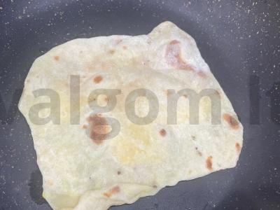 Sumuštinis su chorizo pusryčiams Žingsnis 4