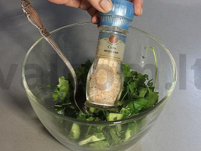 Salotas su menkės ikrais ir kiaušiniais Žingsnis 5