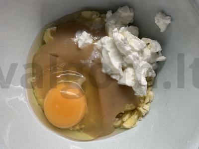 Bananų ir vaisių tyrės blynai Žingsnis 3