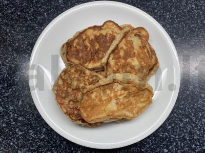 Bananų ir vaisių tyrės blynai Žingsnis 7