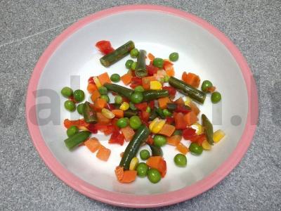 Daržovių, rizonių ir kiaušinio sriuba Žingsnis 2