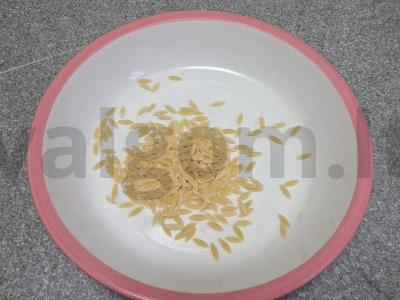 Daržovių, rizonių ir kiaušinio sriuba Žingsnis 3