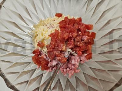 Traškūs pyragėliai su faršu ir pomidorais Žingsnis 2