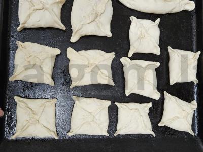 Traškūs pyragėliai su faršu ir pomidorais Žingsnis 4