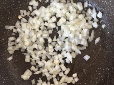 Makaronai su jautiena, troškinti keptuvėje Žingsnis 3