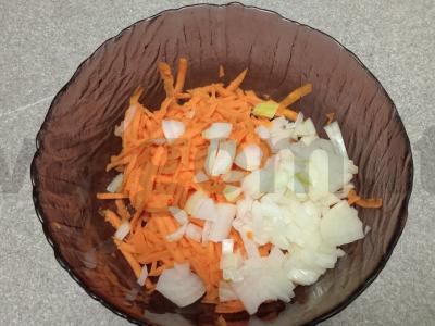 Paprikos su vištienos faršu, bulguru ir ryžiais Žingsnis 1