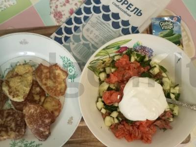 Užkandis iš upėtakio ir agurkų ant bulvinių blynelių Žingsnis 5