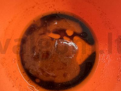 Kiaulienos kepsniai su medumi orkaitėje Žingsnis 3