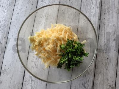 Sluoksniuoti pyragėliai su dviem sūrio rūšimis Žingsnis 3