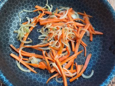 Funchosa su daržovėmis ir terijaki padažu Žingsnis 3