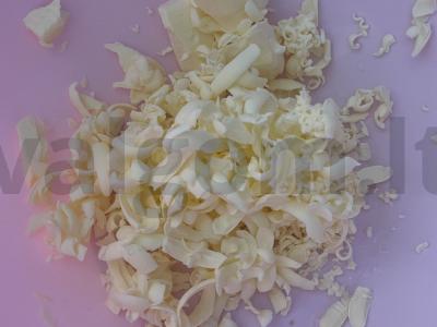 Žiedai su riešutais ir razinomis per 25 minutes Žingsnis 1