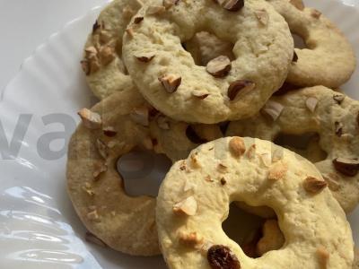 Žiedai su riešutais ir razinomis per 25 minutes pagrindine nuotrauka