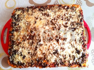 Pyragas su keptais grybais pagrindine nuotrauka