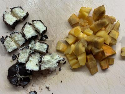 Vaisių salotos su varškės kremu ir sūreliu Žingsnis 3