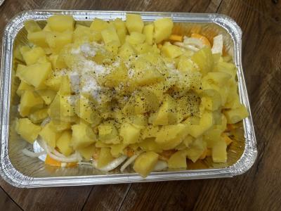 Keptuvė su kiauliena ir bulvėmis Žingsnis 5