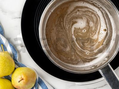 Kriaušių uogienė su spanguolėmis Žingsnis 3