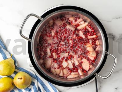 Kriaušių uogienė su spanguolėmis Žingsnis 5