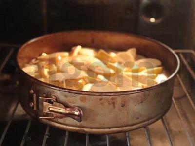 Obuolių pyragas ant trapios tešlos Žingsnis 7