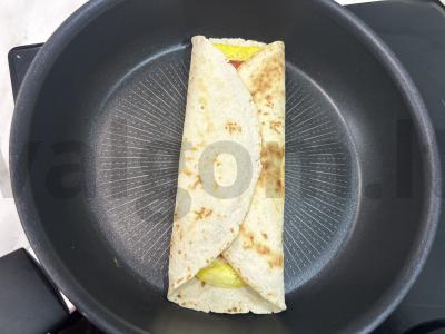 Greitas tortilijų pusryčių receptas per 10 minučių Žingsnis 10