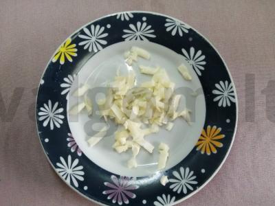 Vištienos ritinys su žaliąja pupelių želė Žingsnis 2