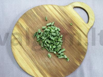 Vištienos ritinys su žaliąja pupelių želė Žingsnis 3