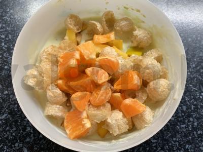 Vaisių salotos su grikių lazdelėmis, avokadu ir jogurtu Žingsnis 6