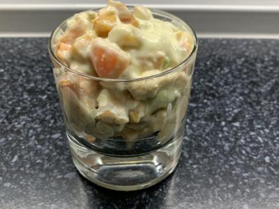 Vaisių salotos su grikių lazdelėmis, avokadu ir jogurtu Žingsnis 7