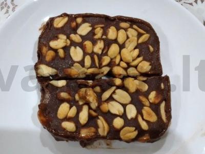 Bananų šerbetas su žemės riešutais pagrindine nuotrauka